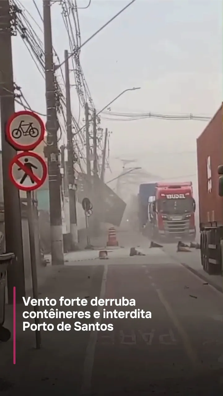 O Porto de Santos foi fechado nesta quarta-feira (29), a partir das 12h45, por determinação da Capitania dos Portos de São Paulo (CPSP), após rajadas de vento acima de 30 nós (56 km/h) atingirem o lit