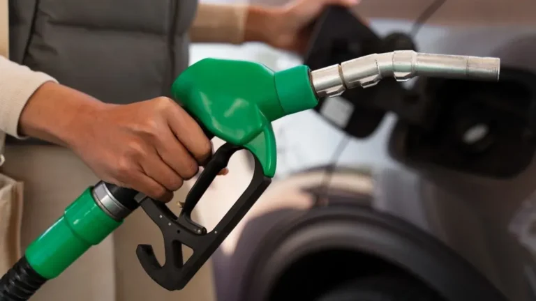 Rússia retoma exportações de diesel após acordo com Trump, mas alívio nos preços é incerto