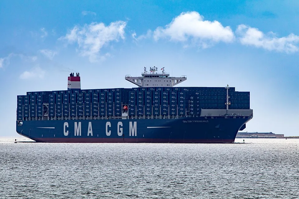 CMA CGM anuncia novas sobretaxas em rotas entre Brasil e Europa a partir de novembro